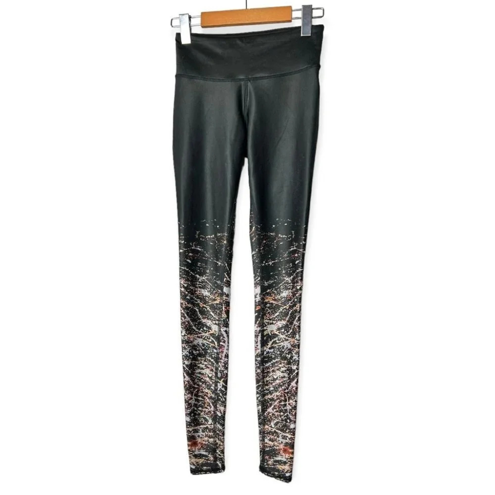 alo Yoga Black Leggings with  Splatter Print Bottoms